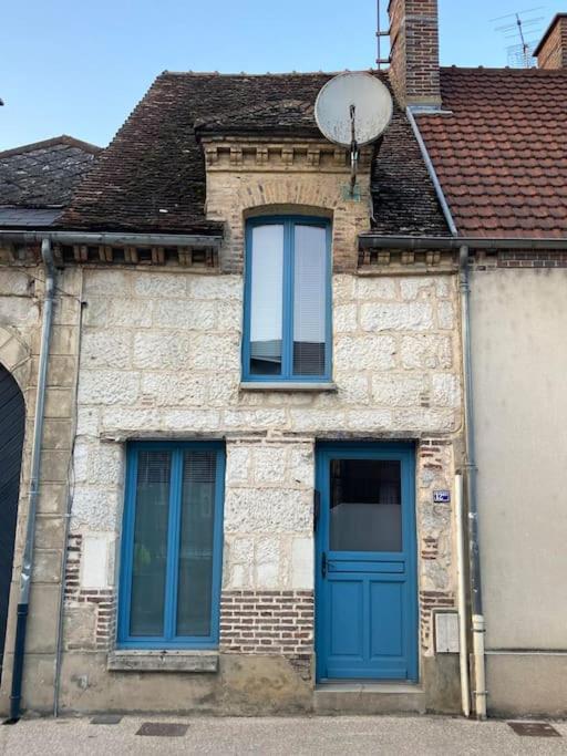 Le Gambetta - Nouveau Proprietaire Estissac Buitenkant foto