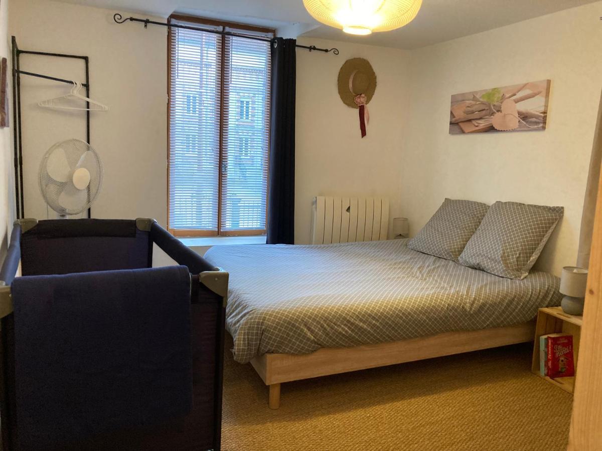 Le Gambetta - Nouveau Proprietaire Estissac Buitenkant foto